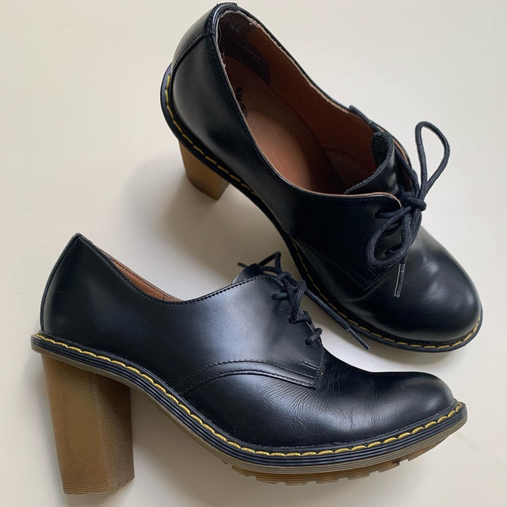 NWT Dr. Martens Jinelle Black Leather Heeled Shoes – Size US 6